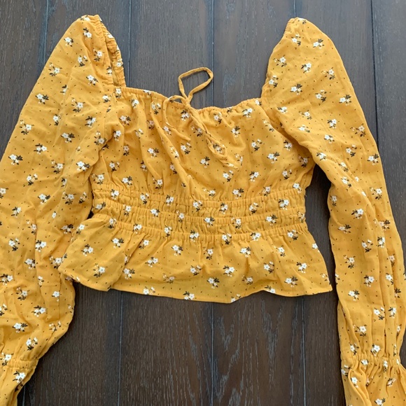 Yellow Floral Crop Top - Picture 2 of 3